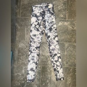 Lululemon Size 4